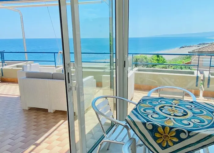 Apartment The Dream - Seafront Loft