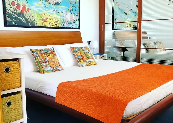 The Dream - Seafront Loft Apartment Giardini Naxos