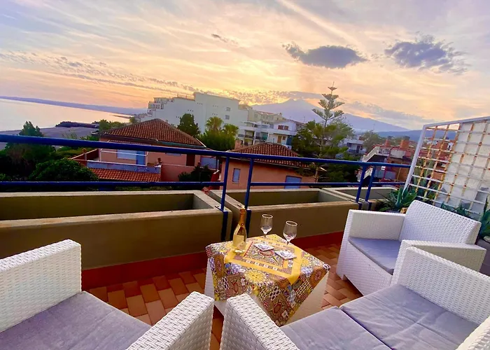 The Dream - Seafront Loft *