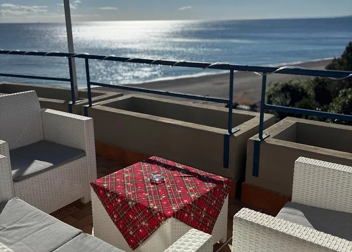 The Dream - Seafront Loft