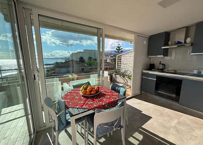 Apartment The Dream - Seafront Loft