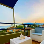 Apartment The Dream - Seafront Loft *