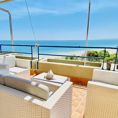 Apartment The Dream - Seafront Loft *